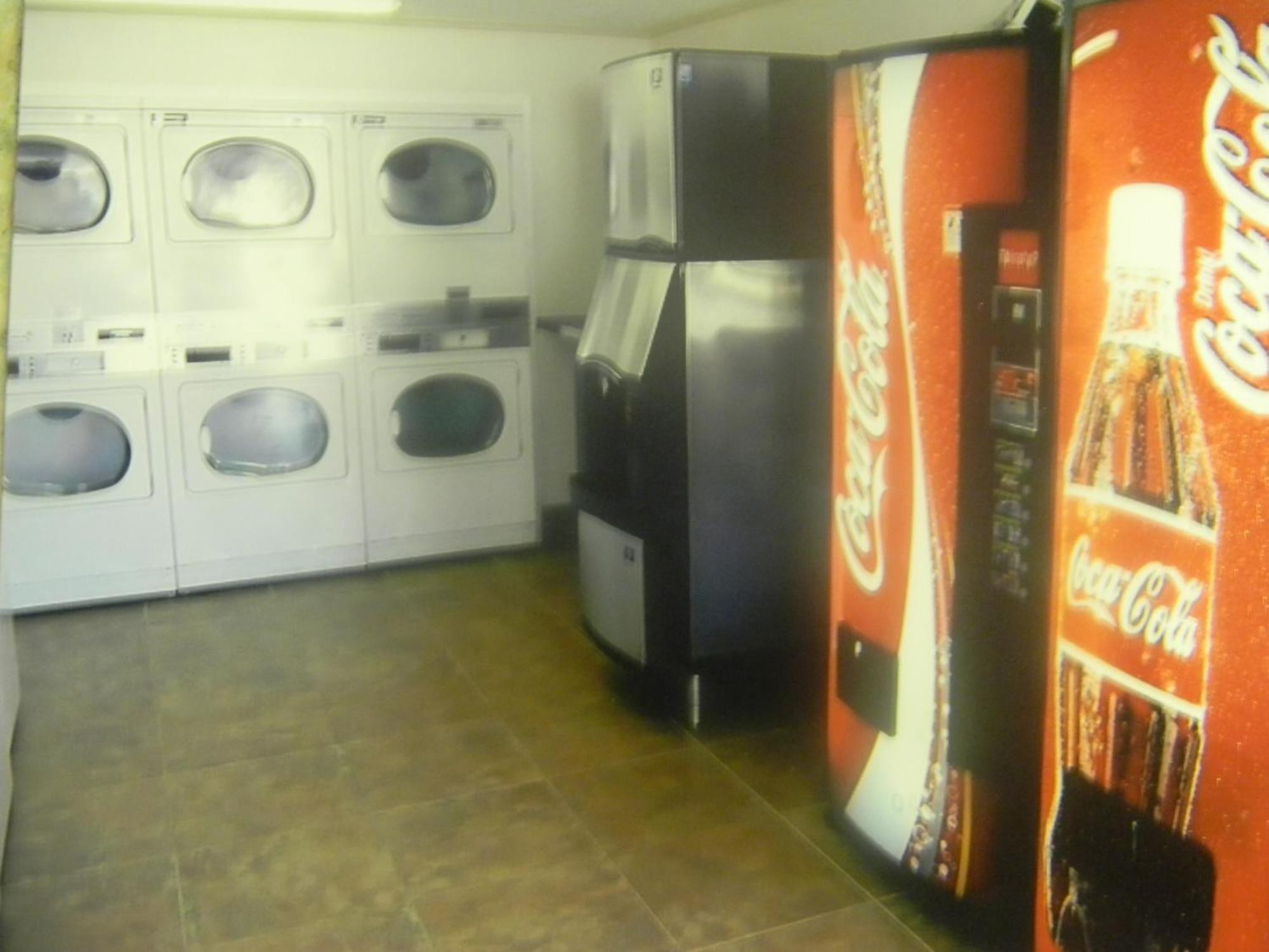 America'S Best Value Inn Conyers Bagian luar foto