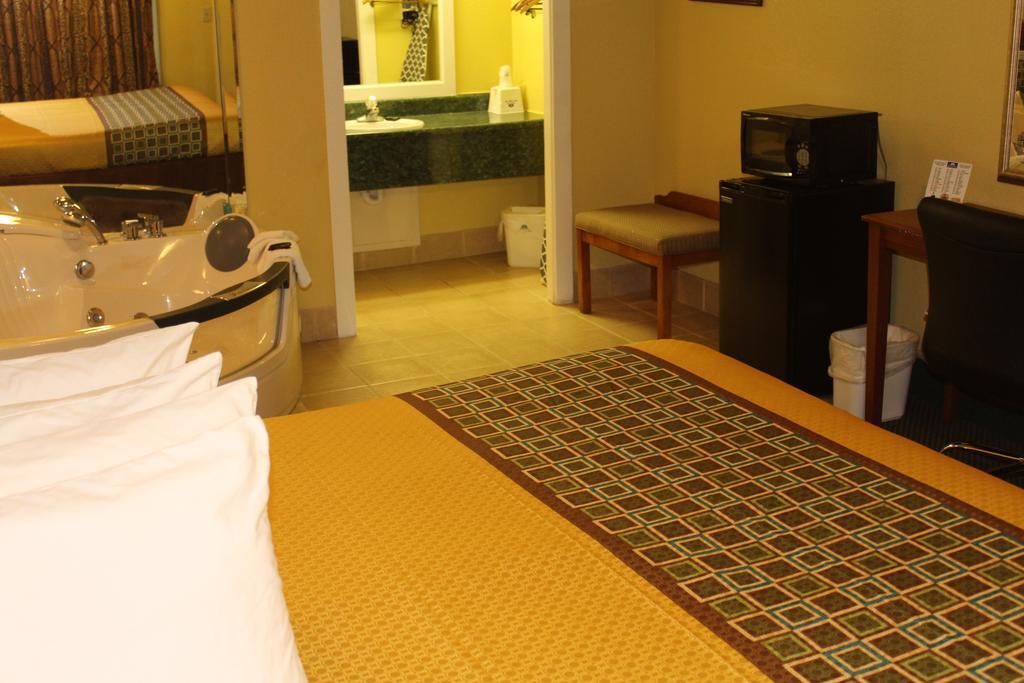 America'S Best Value Inn Conyers Bagian luar foto