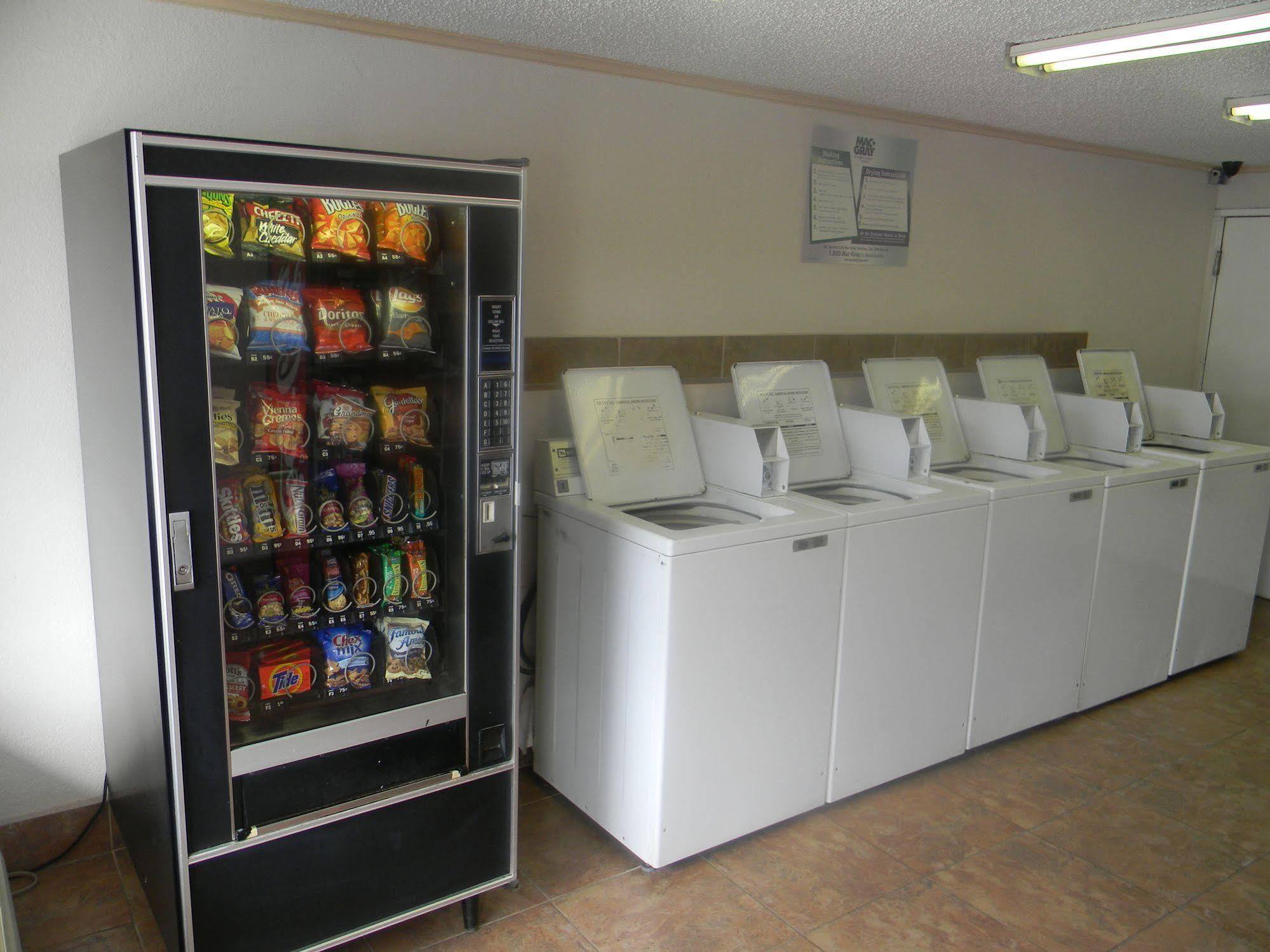 America'S Best Value Inn Conyers Bagian luar foto