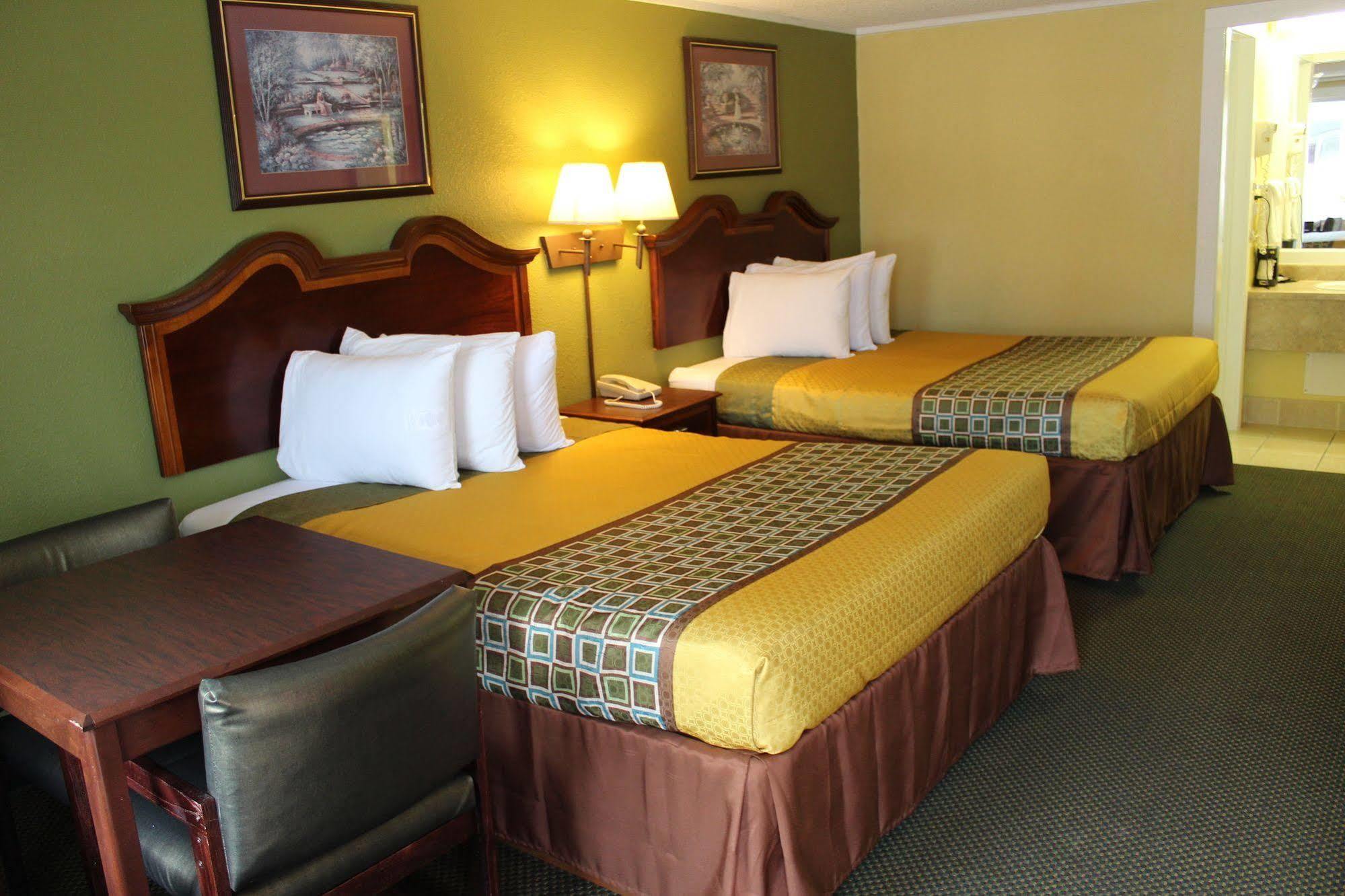 America'S Best Value Inn Conyers Bagian luar foto