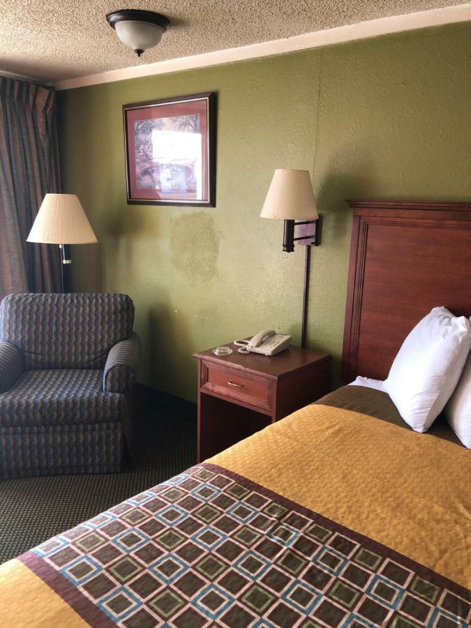 America'S Best Value Inn Conyers Ruang foto